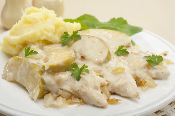 Plat - Aiguillettes de poulet à la normande 10 pers, - 1,8KG
